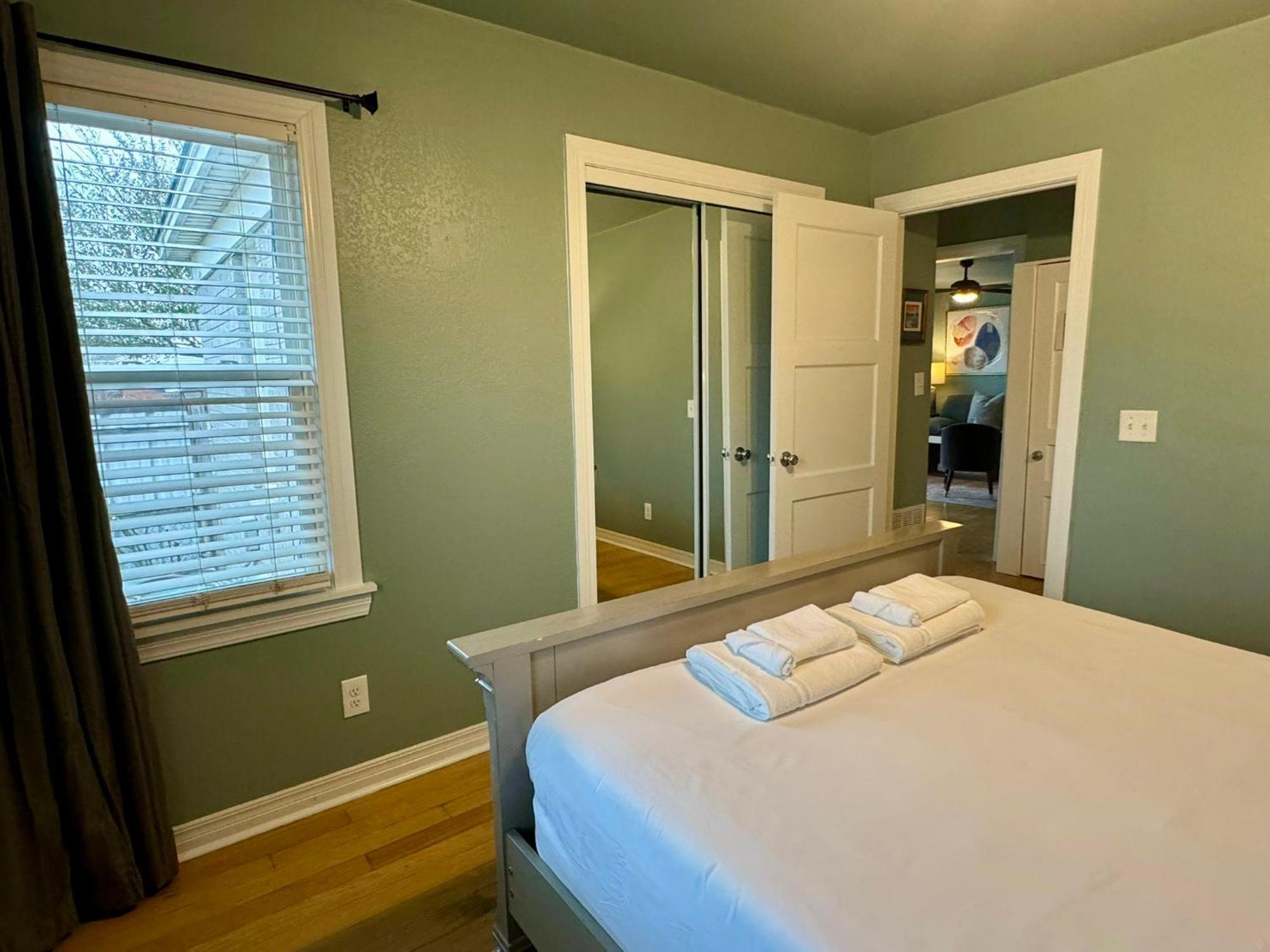 Fully-Furnished Townhouse Near Plaza District #L1 Villa Midwest City Exterior photo